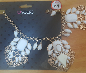 Neclace with White Gems