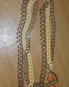 Tripple Chain Necklace with Amber Gems
